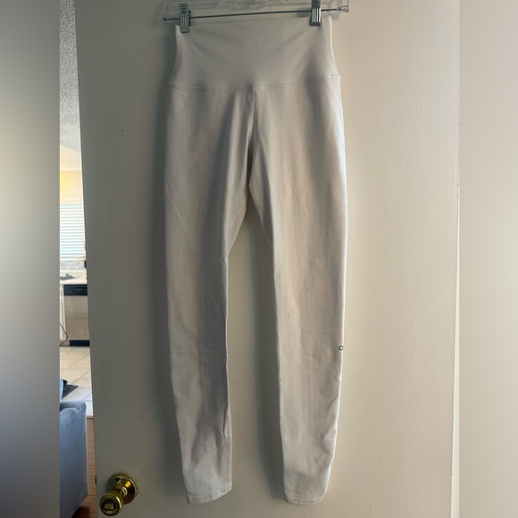ALO Yoga Pants - Alo High Waisted Yoga Pants White Size Small